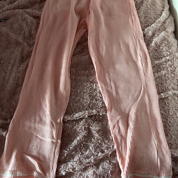 Pretty Little Thing Pink Pajama Pants - Picture 2 of 3